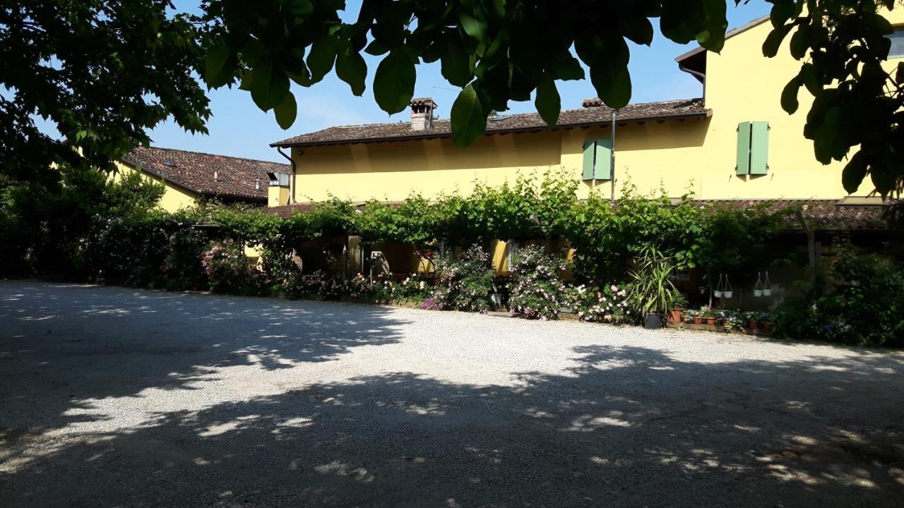 Agriturismo Corte Gaia Castiglione Delle Stiviere Eksteriør bilde